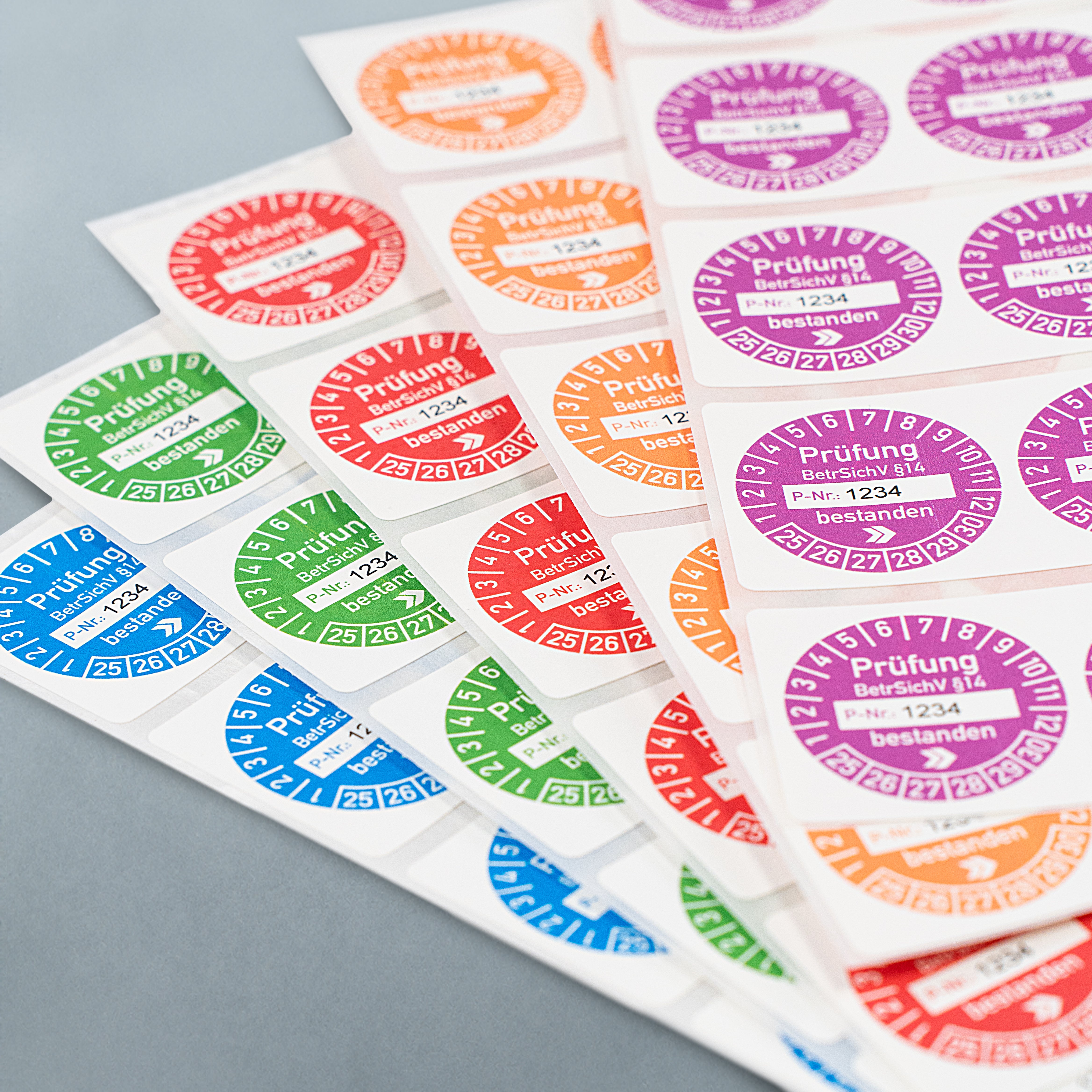 UVV Plaketten mit Prüfernummer LTS-Akademie